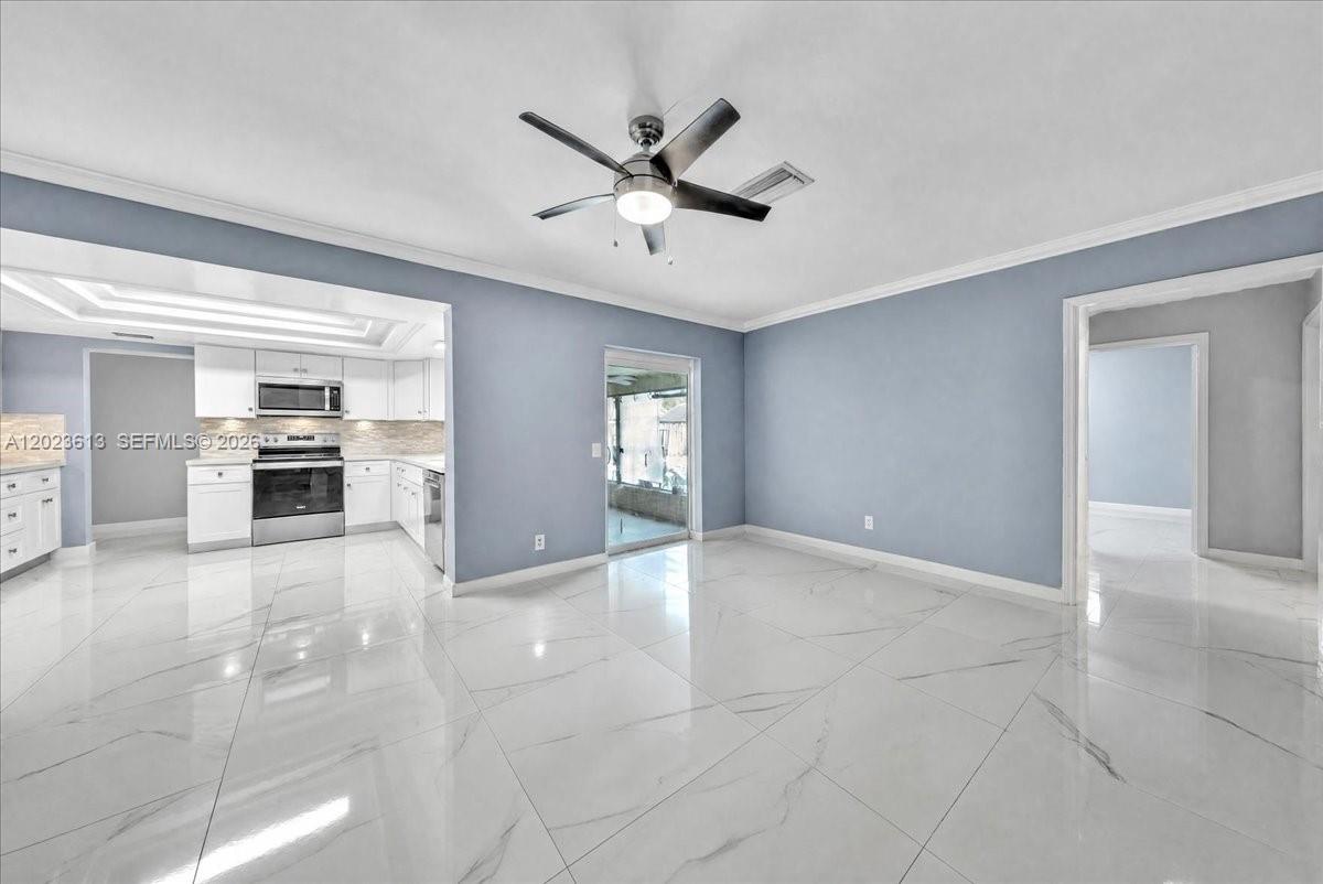 5260 SW 10th Ct
