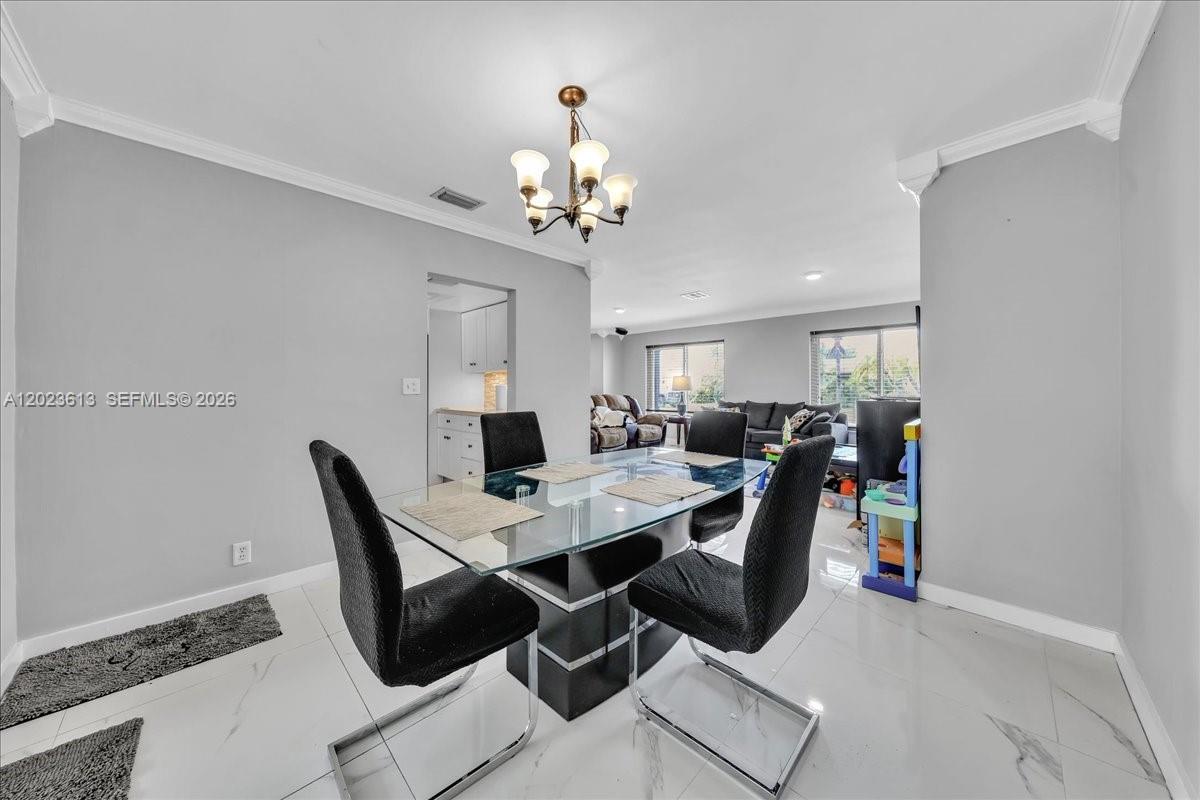 5260 SW 10th Ct
