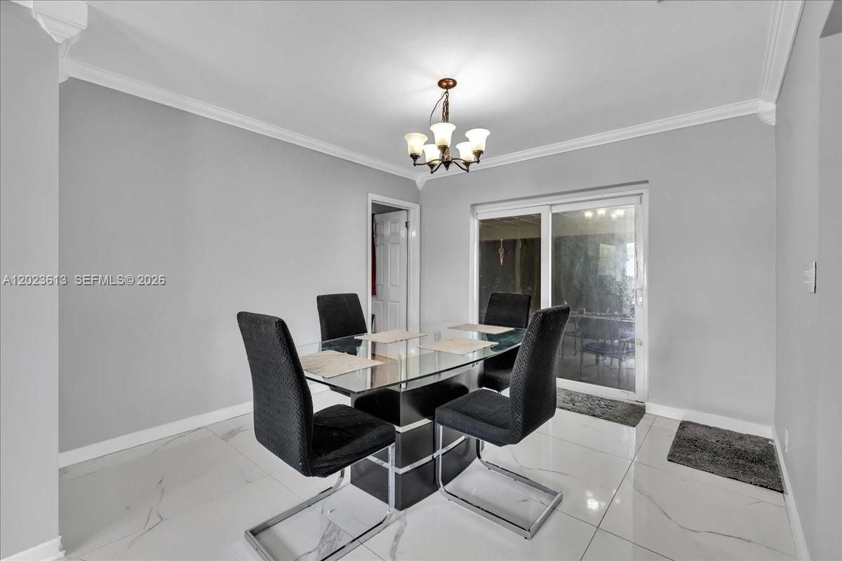 5260 SW 10th Ct