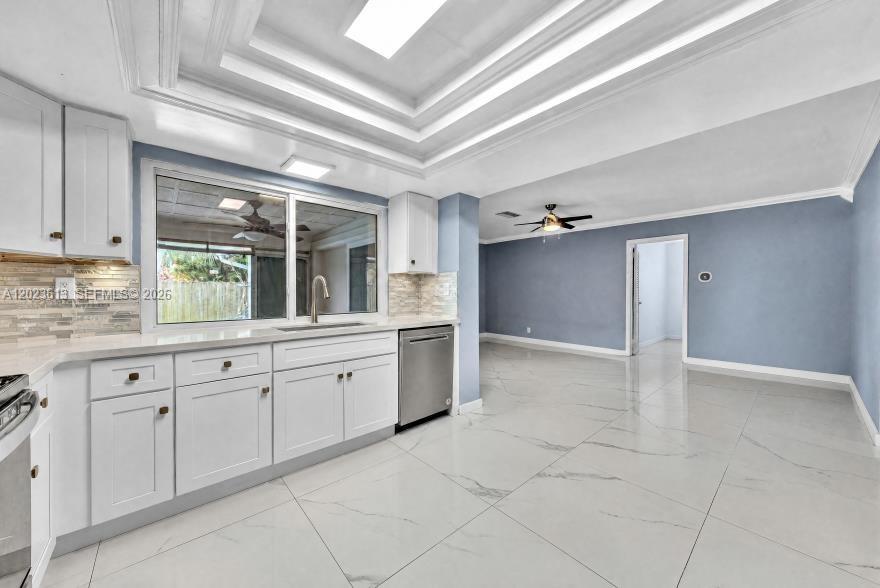 5260 SW 10th Ct