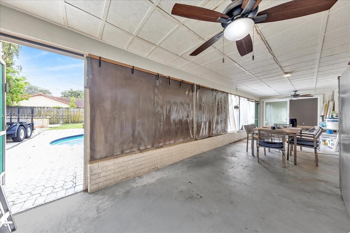 5260 SW 10th Ct
