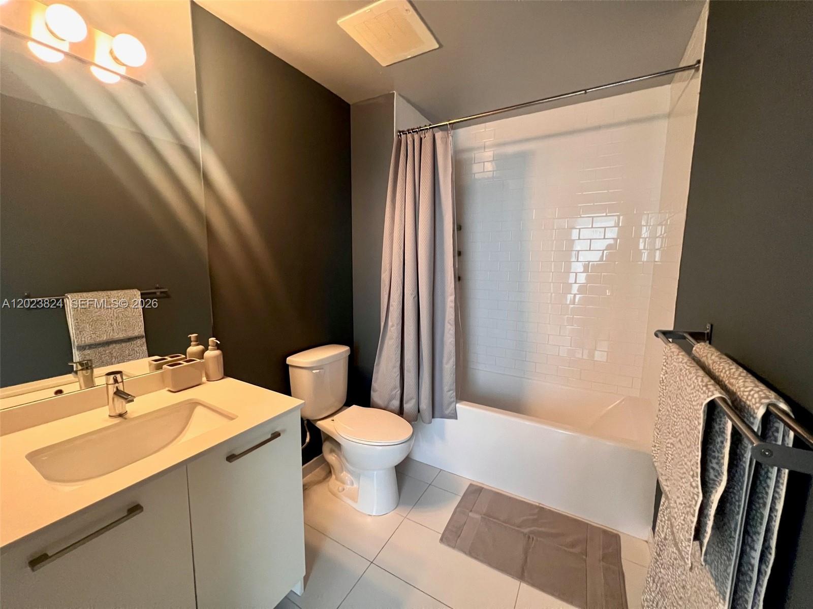 151 SE 1st St # 810
