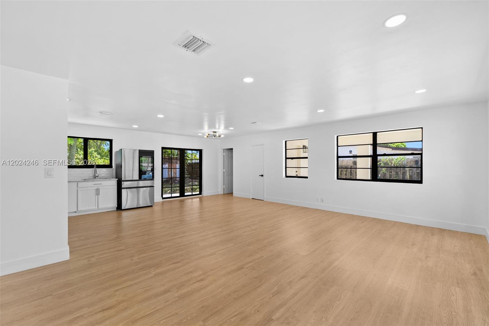4830 NW 13th St