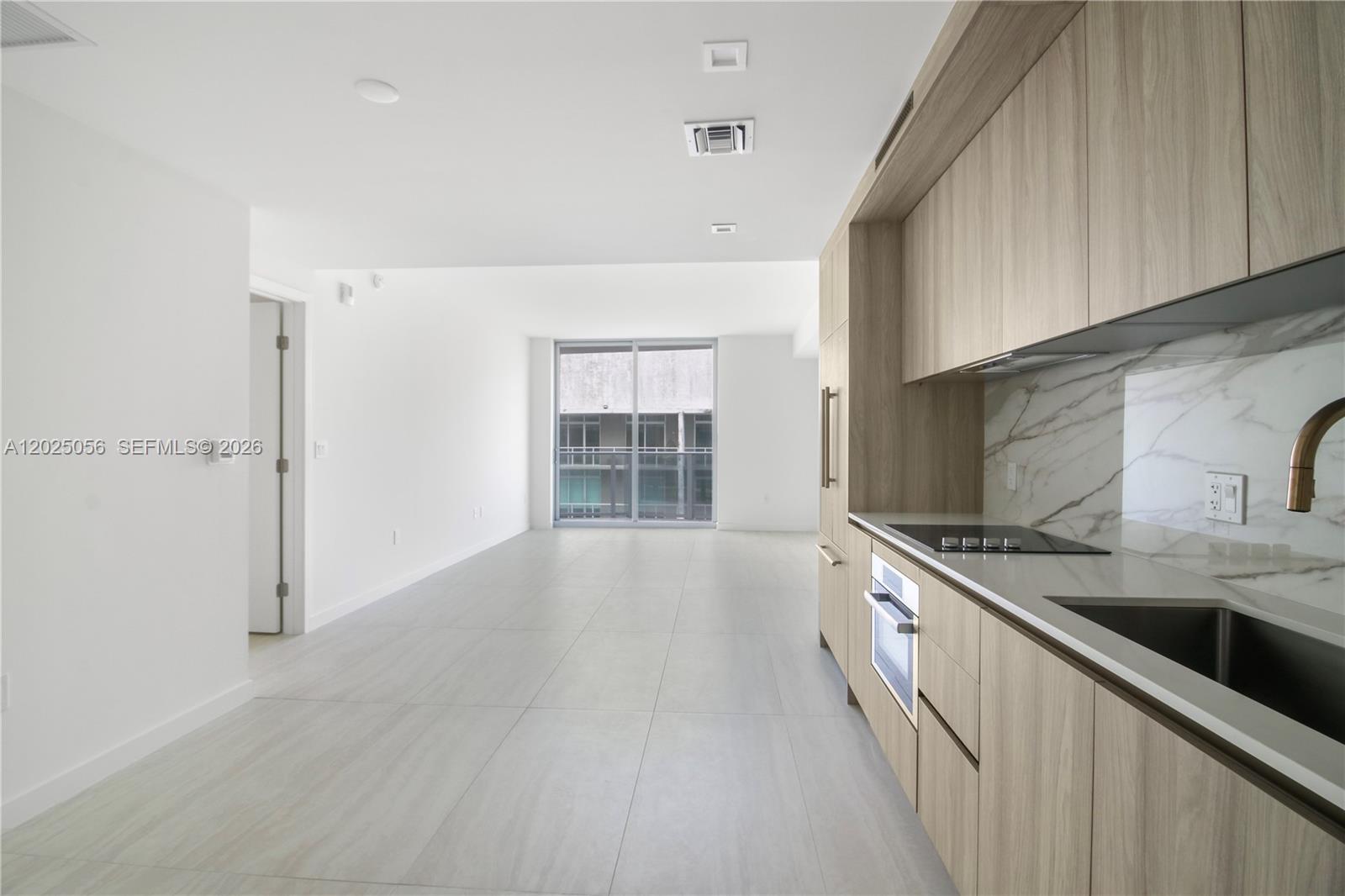 77 SE 5th St # 4208