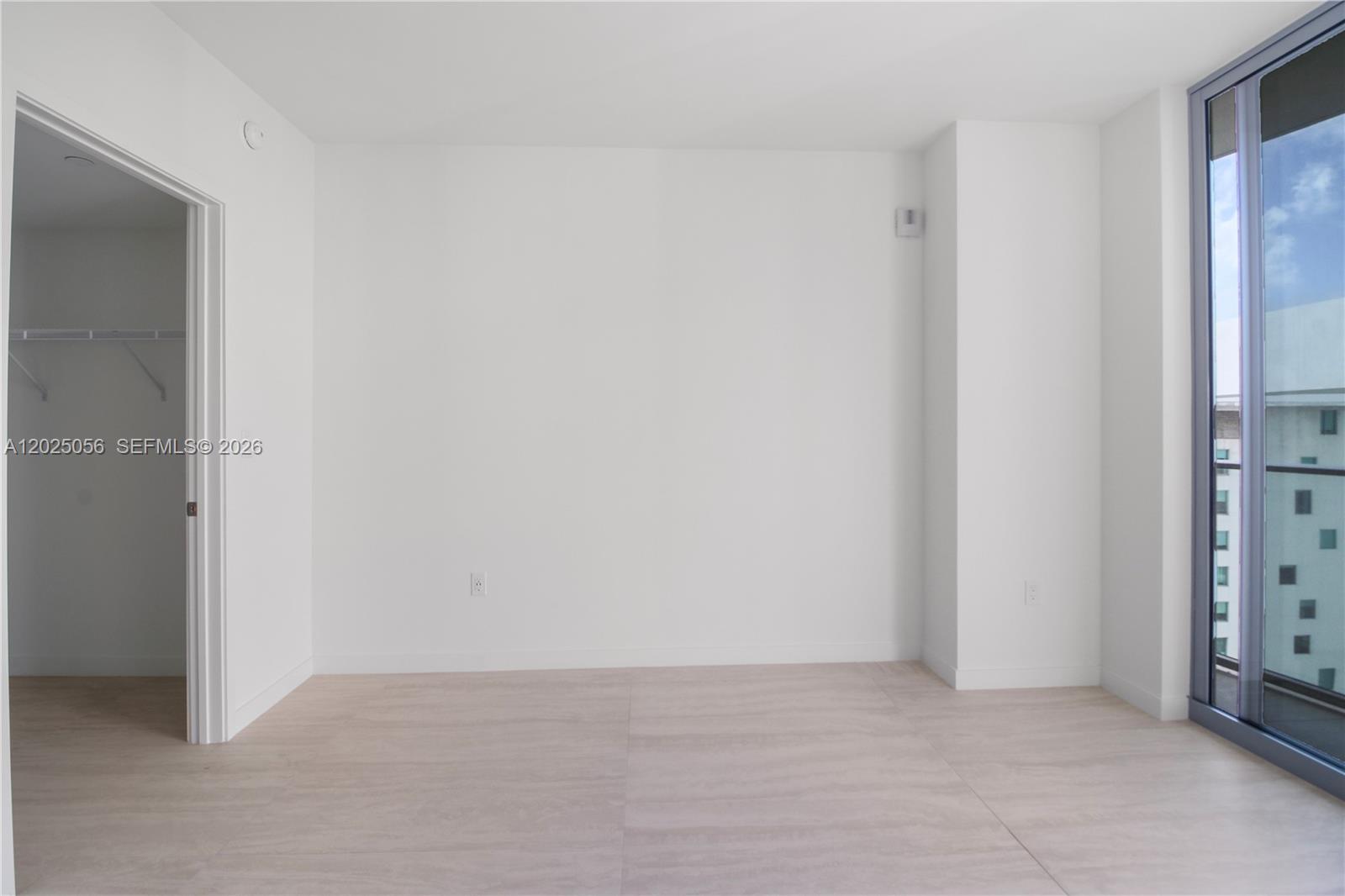 77 SE 5th St # 4208