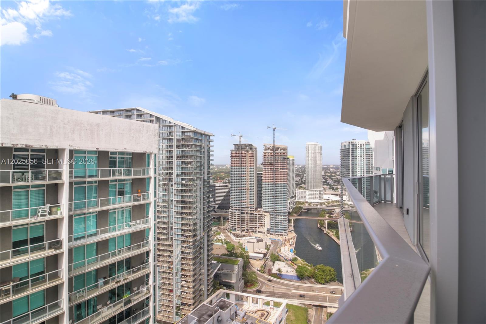 77 SE 5th St # 4208