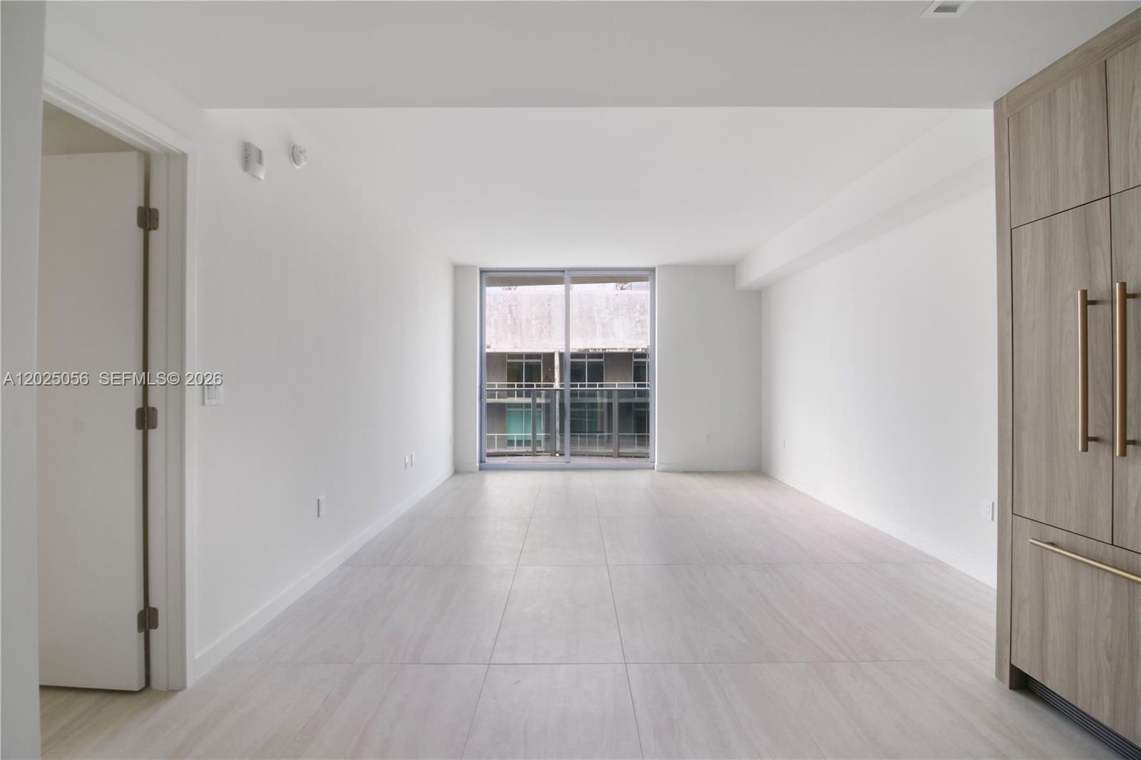 77 SE 5th St # 4208
