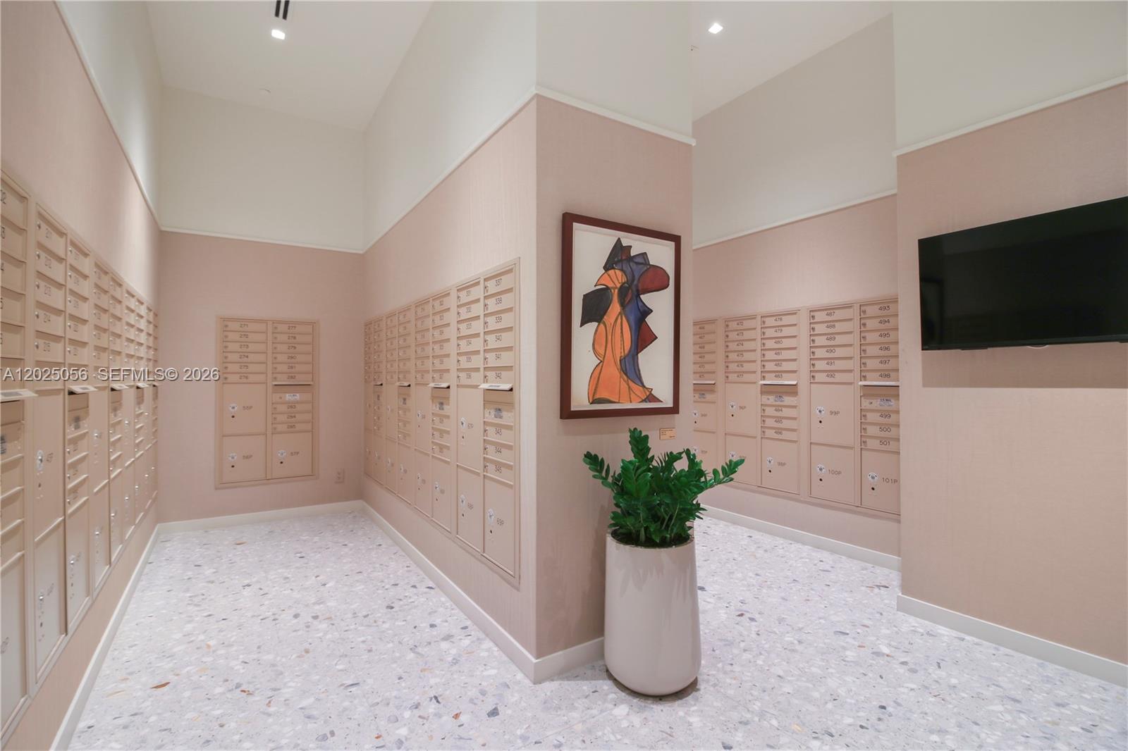 77 SE 5th St # 4208