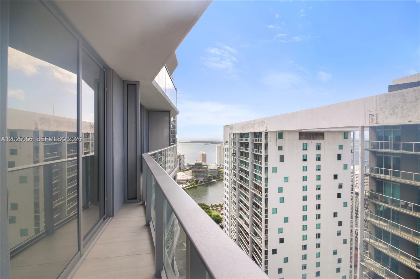 77 SE 5th St # 4208