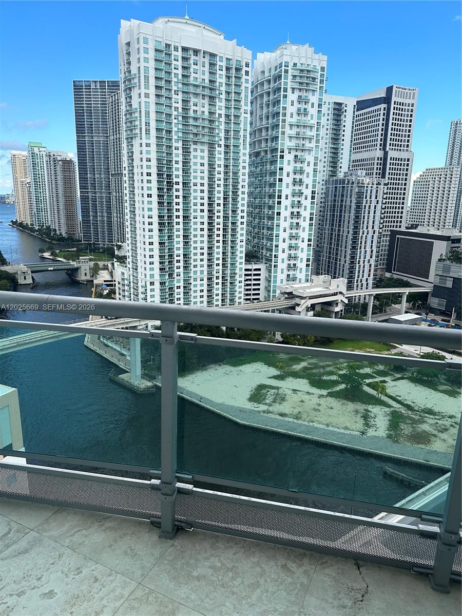 350 S Miami Ave Unit: 2302