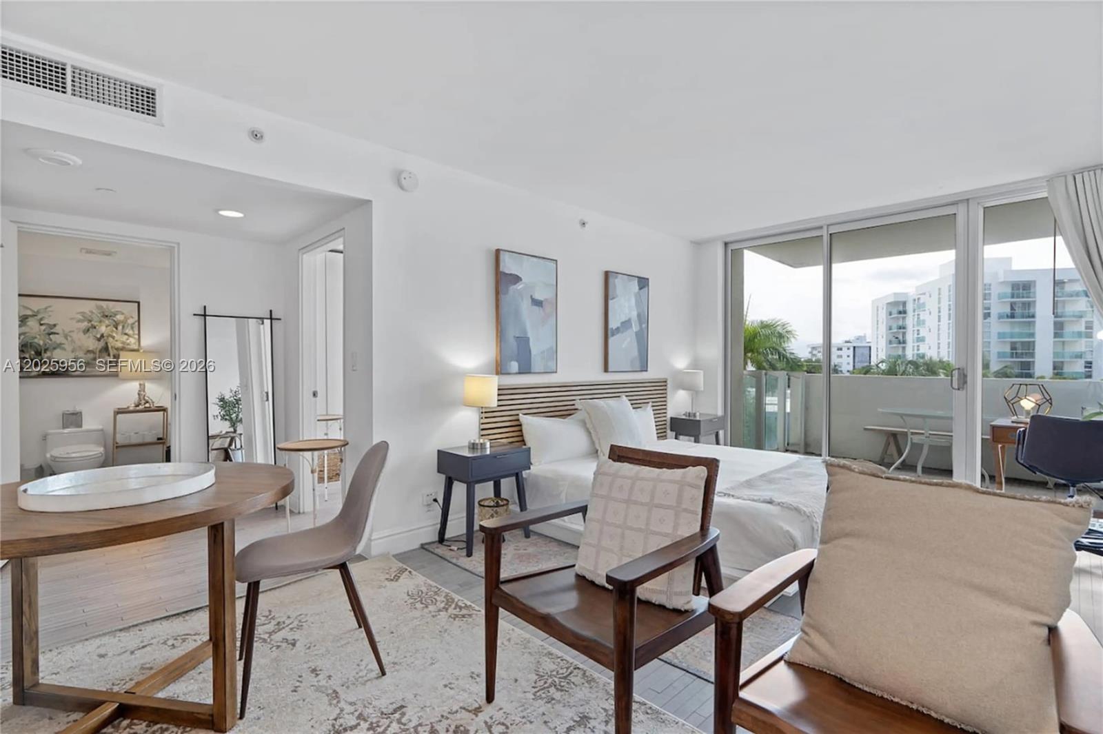 1100 West Ave # 427