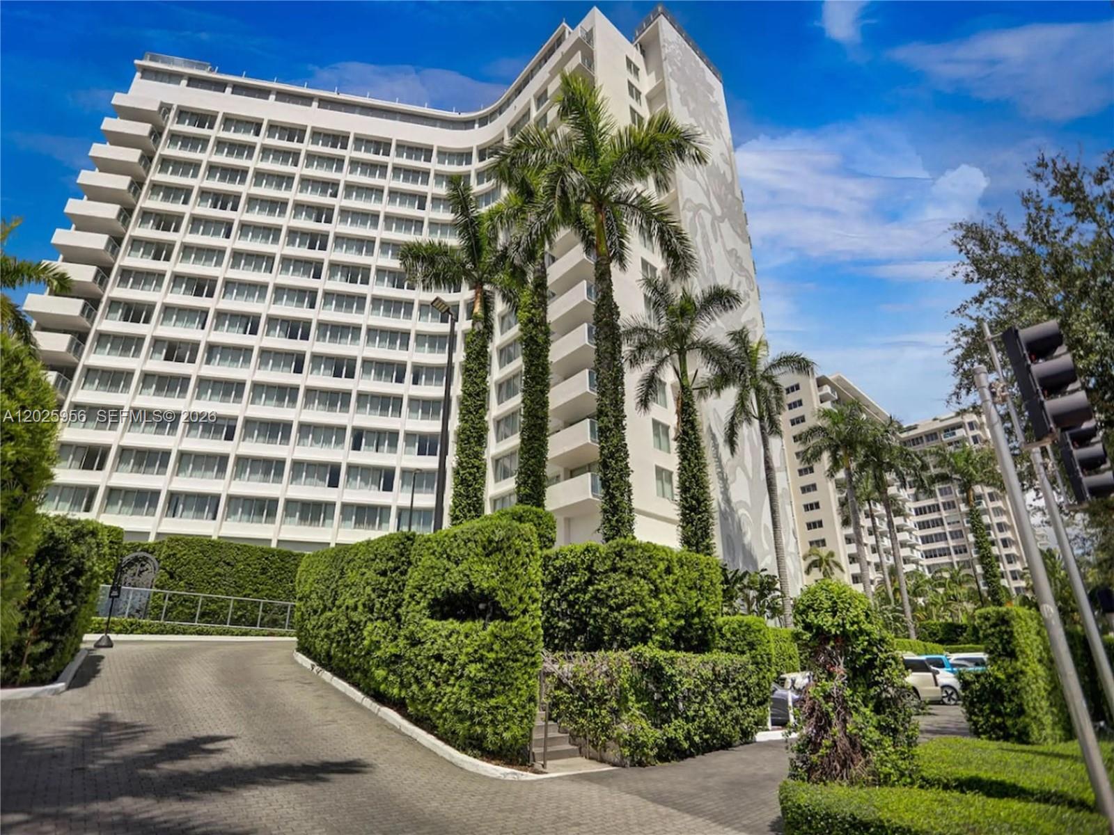 1100 West Ave # 427
