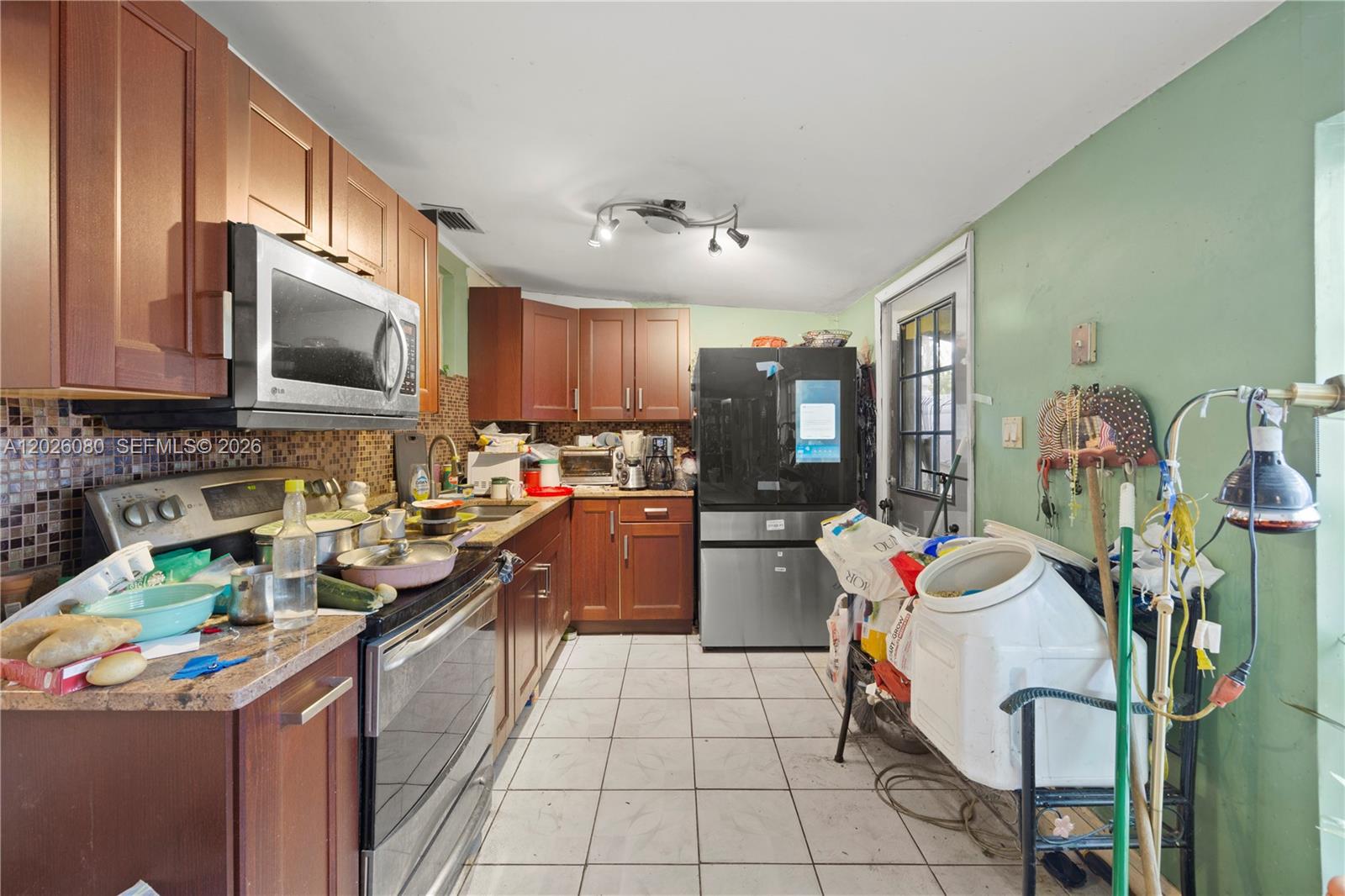 1975 SW 41st Ave