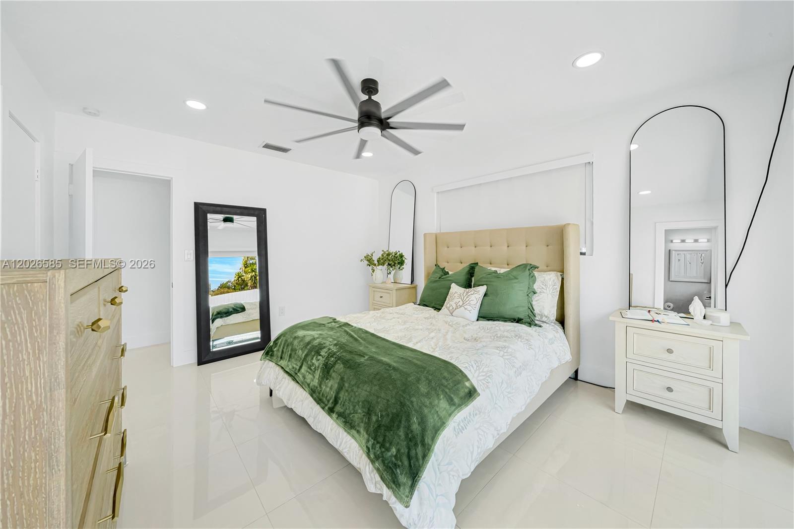 9265 Martinique Dr