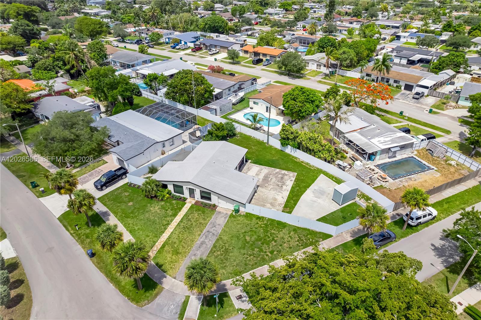 9265 Martinique Dr