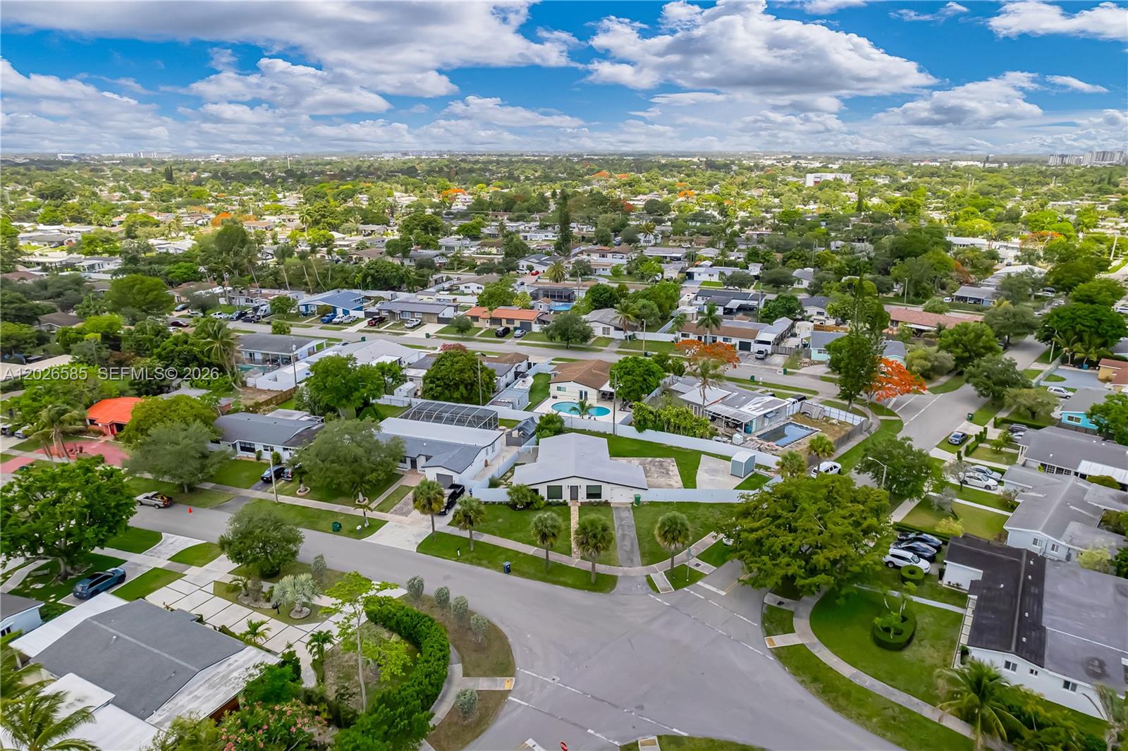 9265 Martinique Dr