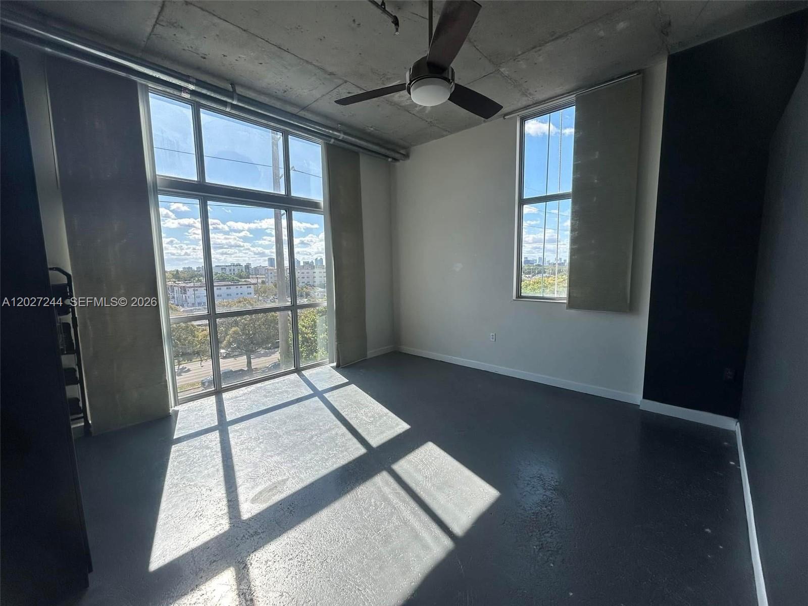 2100 Van Buren St # 506