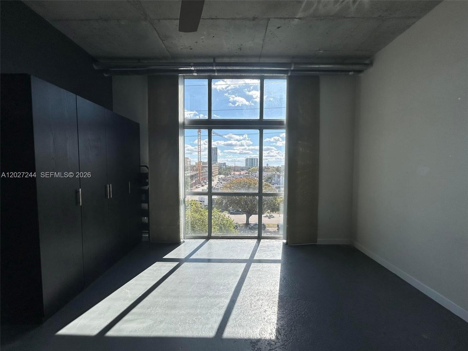 2100 Van Buren St # 506