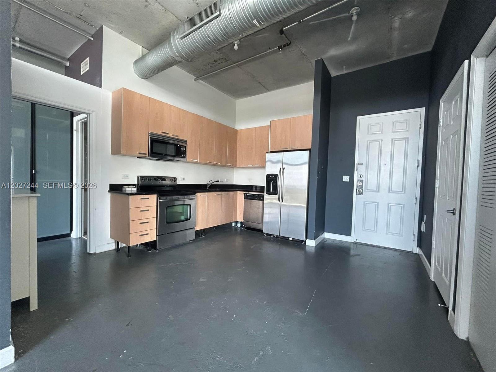 2100 Van Buren St # 506
