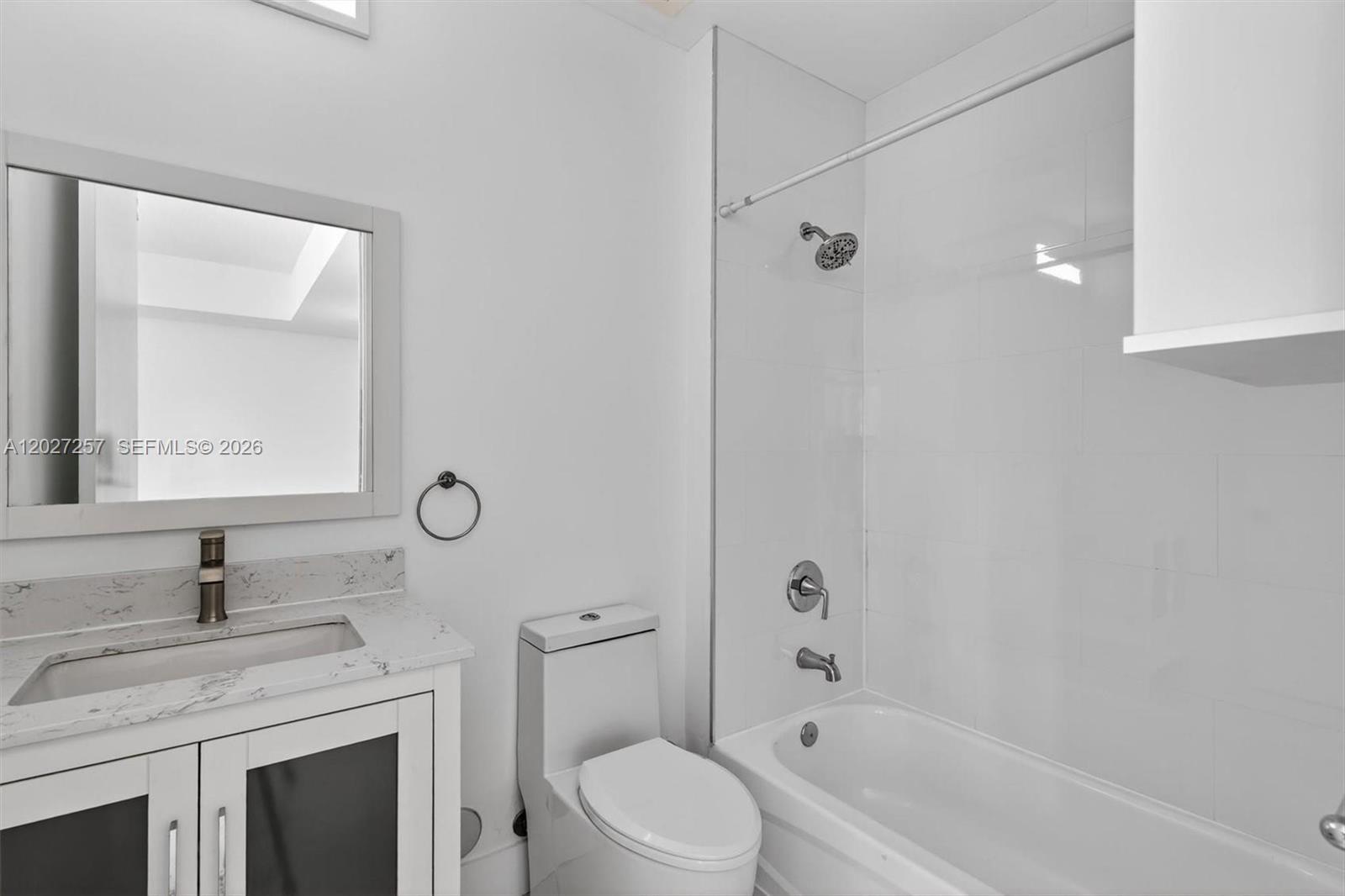 2200 NE 4th Ave # 1003