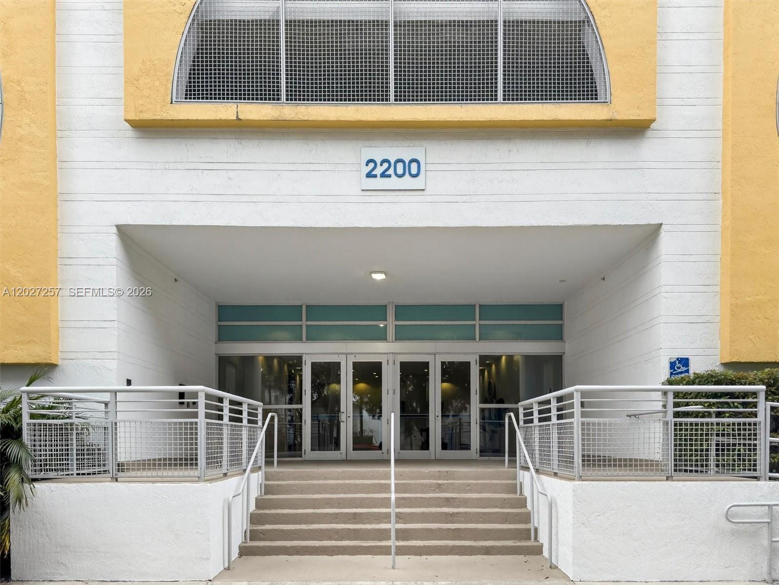 2200 NE 4th Ave # 1003