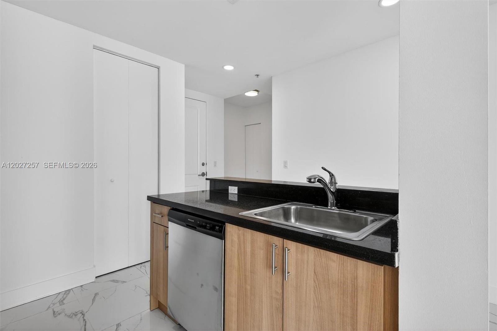 2200 NE 4th Ave # 1003