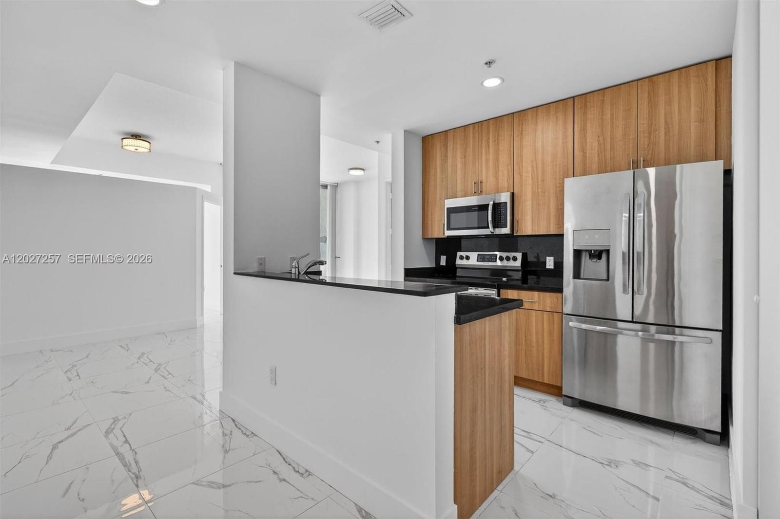 2200 NE 4th Ave # 1003