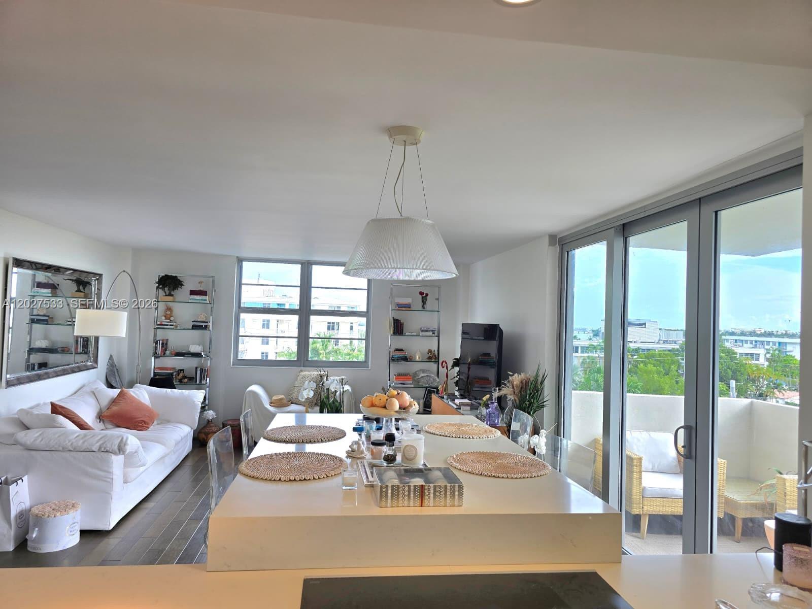 5 Island Ave # 5J