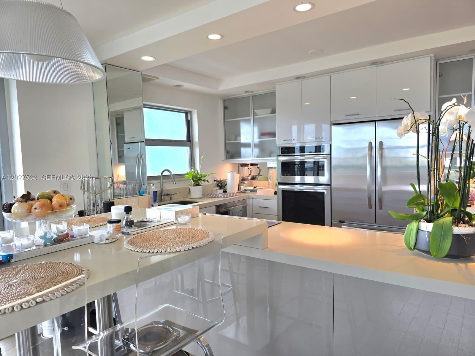 5 Island Ave # 5J