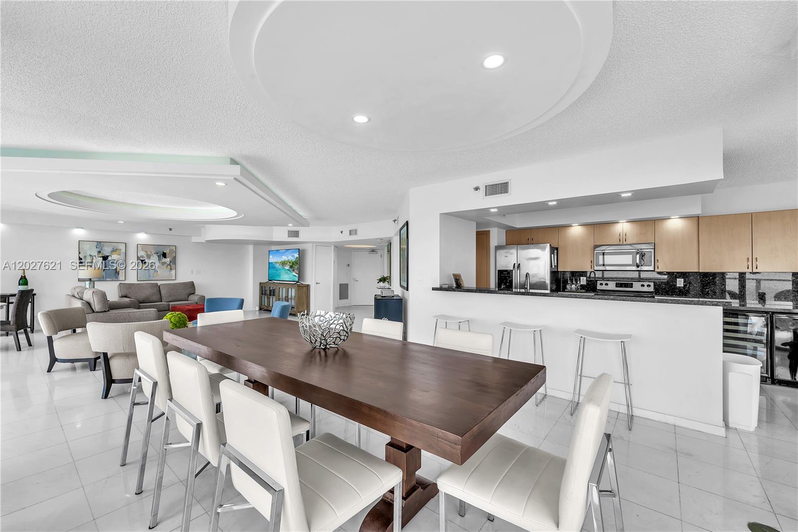 16485 Collins Ave # 1836
