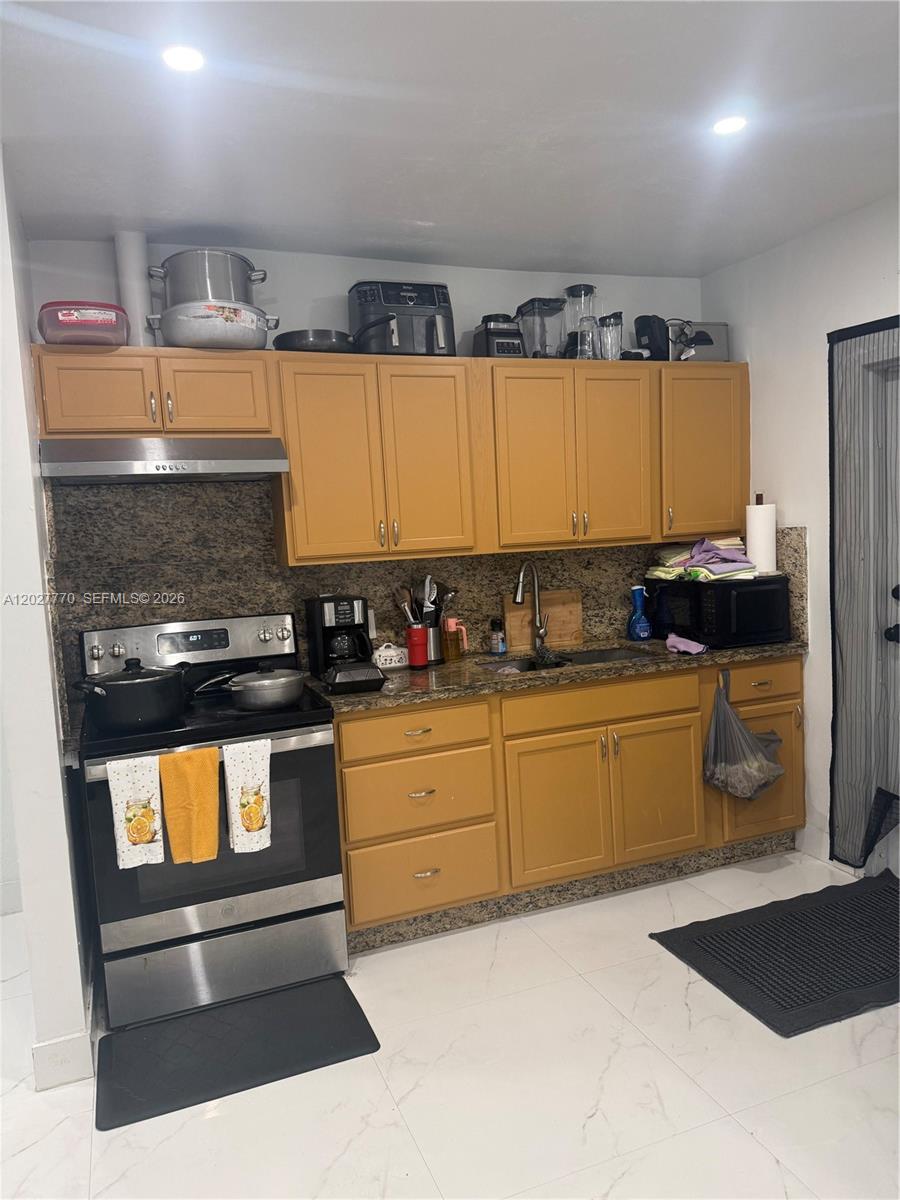 1750 NW 55th Ter