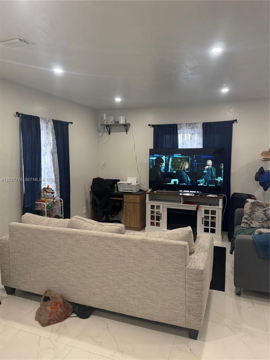 1750 NW 55th Ter