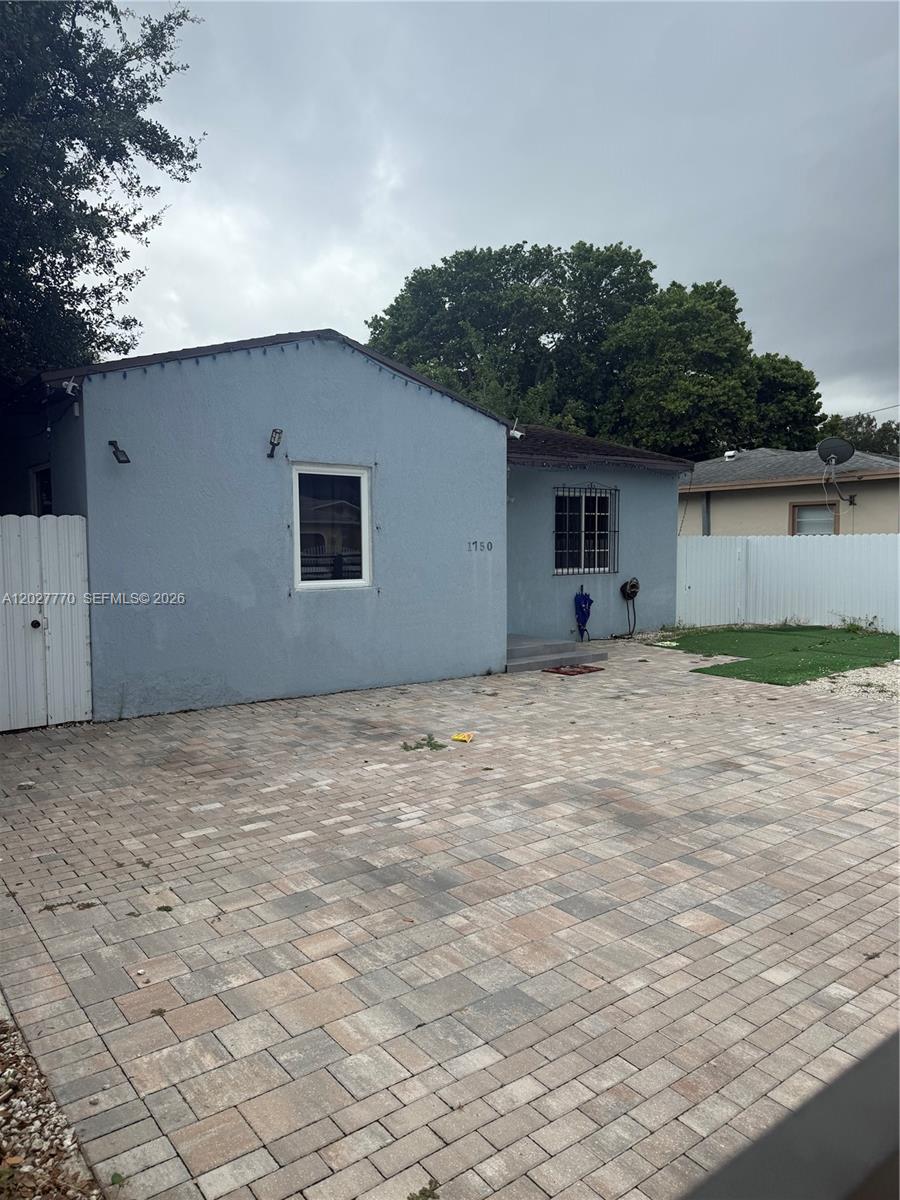 1750 NW 55th Ter