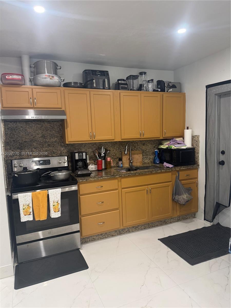 1750 NW 55th Ter