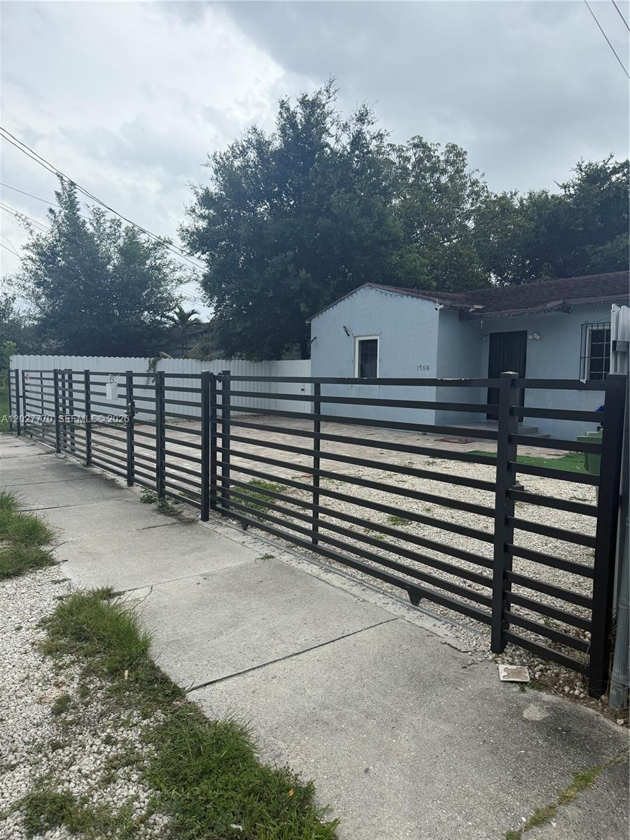 1750 NW 55th Ter