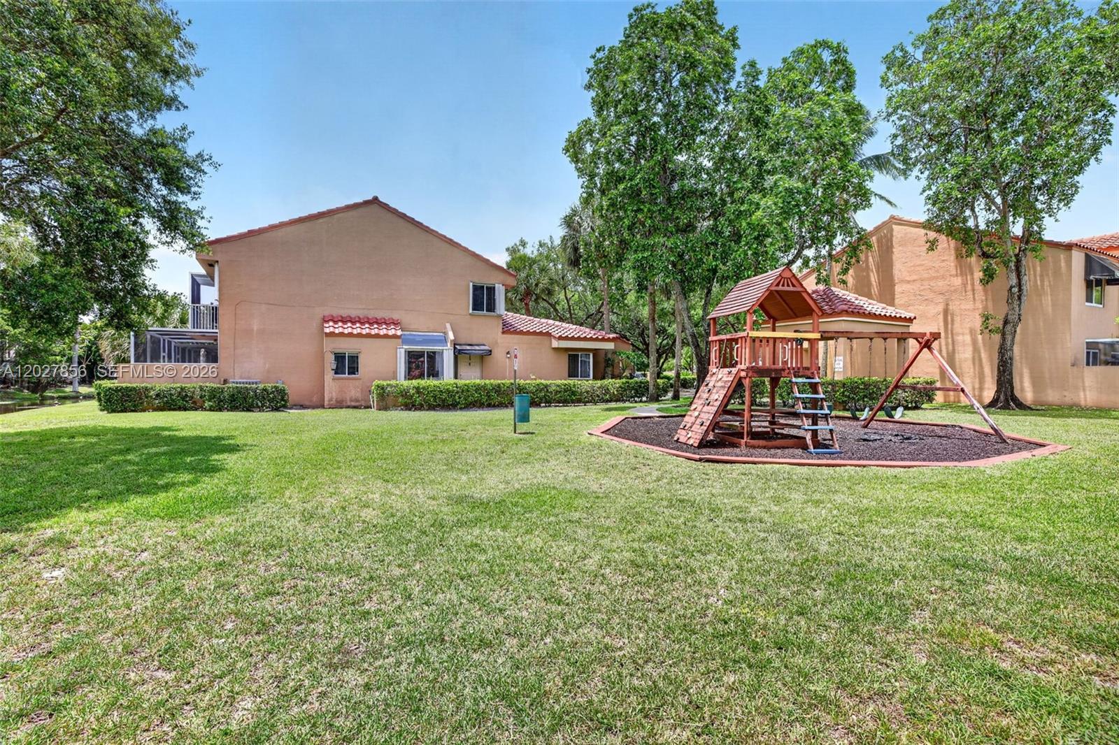566 N University Dr