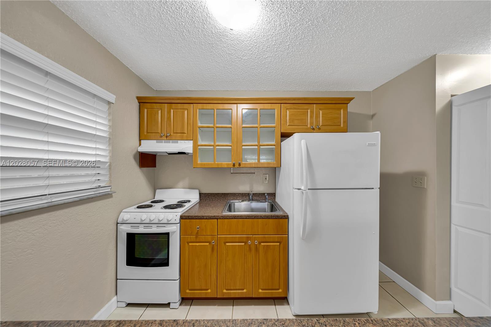 9751 Wayne Ave # 6