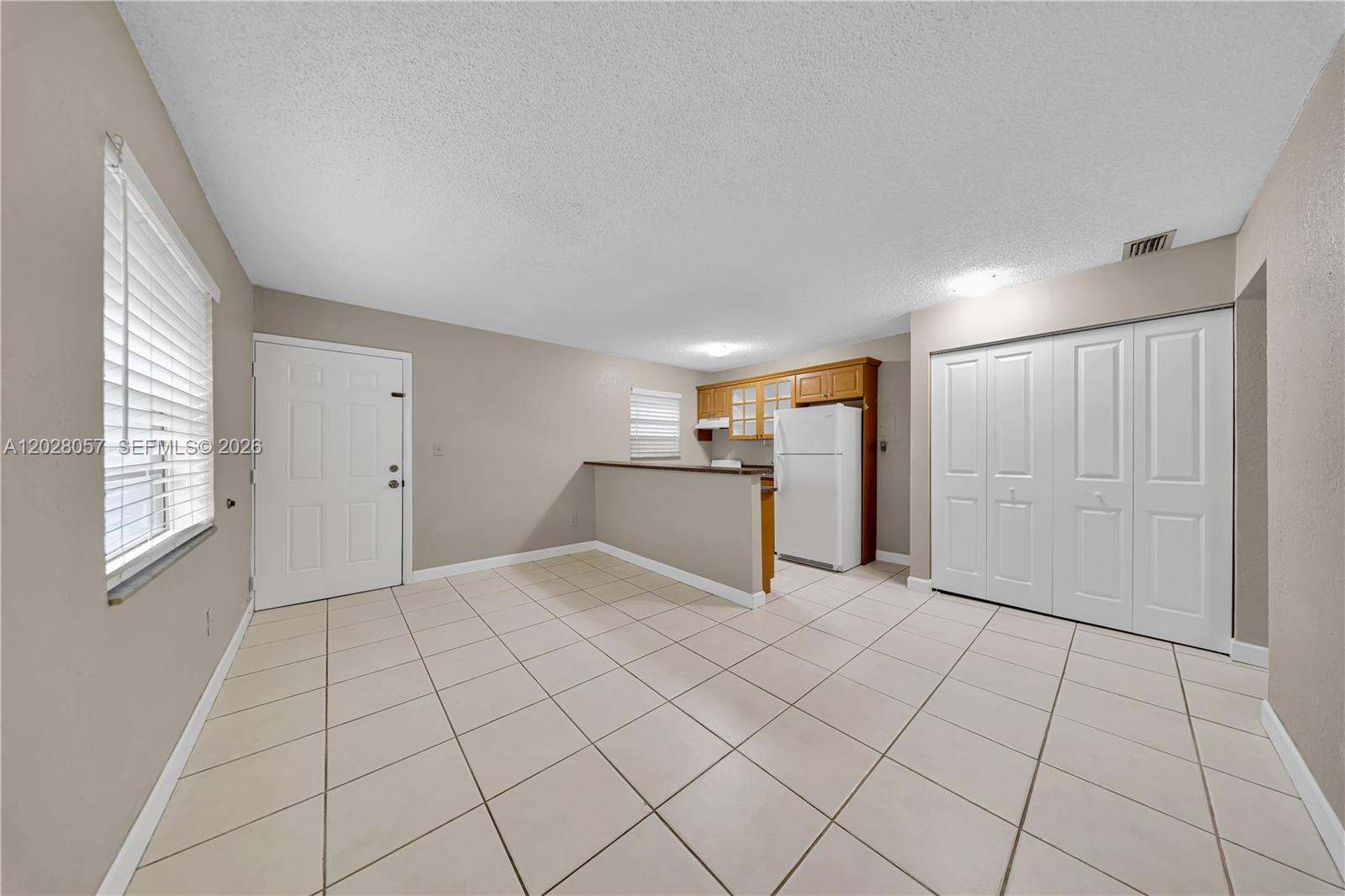 9751 Wayne Ave # 6