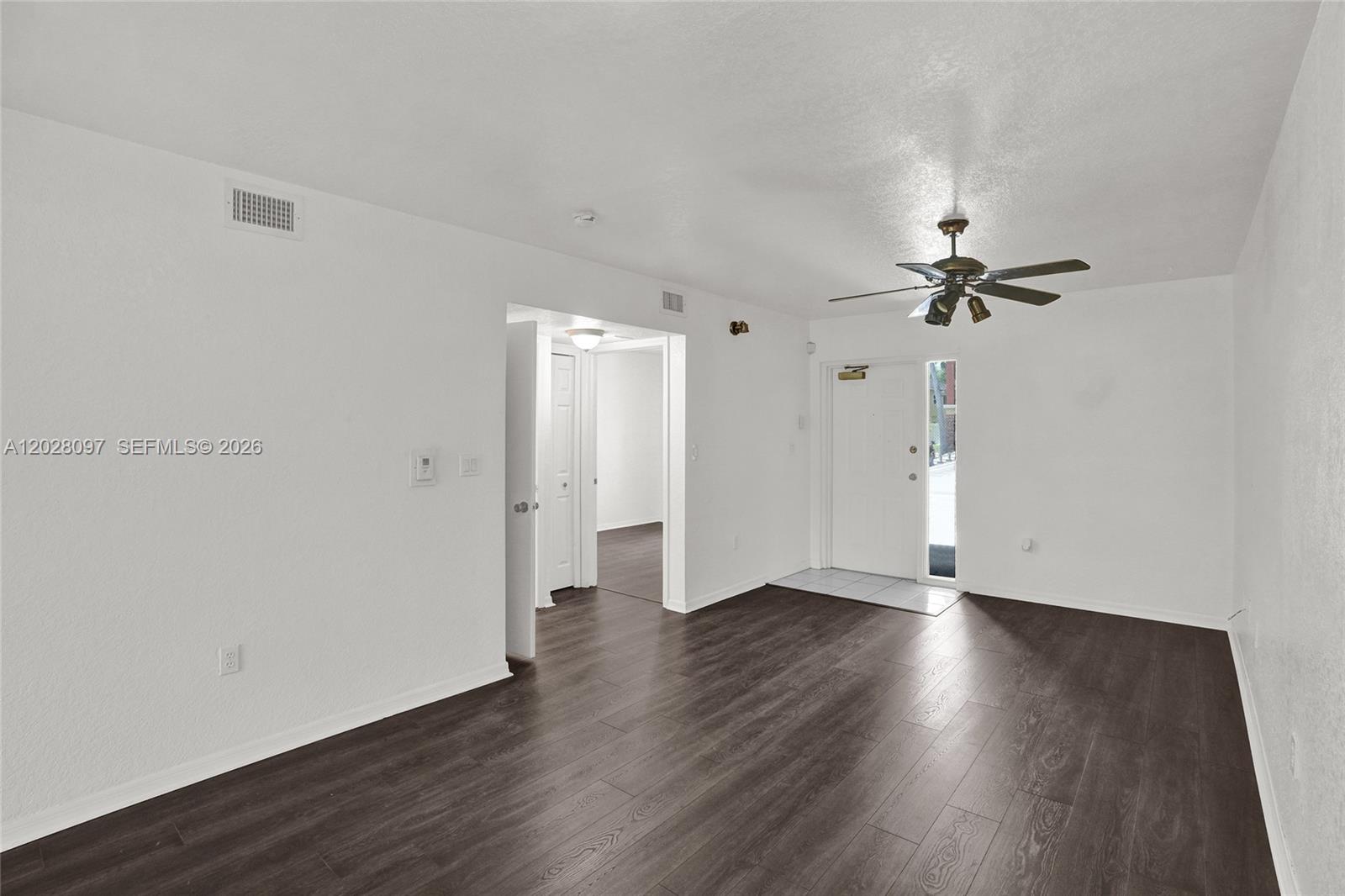 975 NE 34th Ave # 103