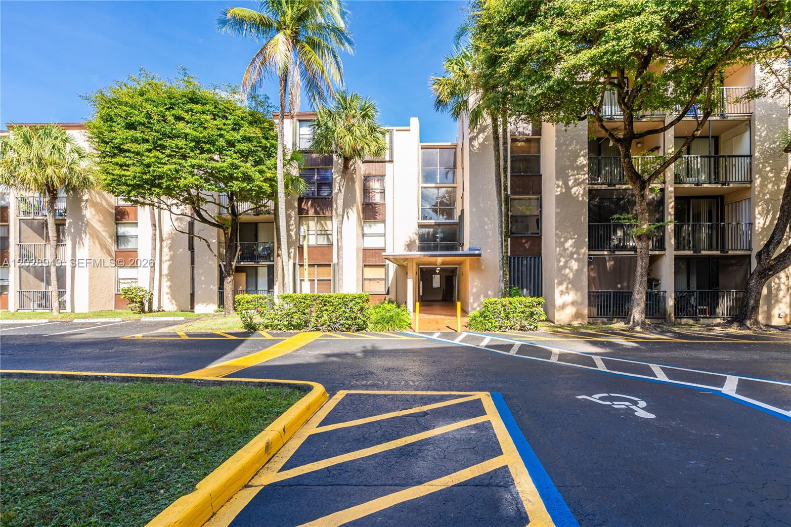 14501 N Kendall Dr # 212H