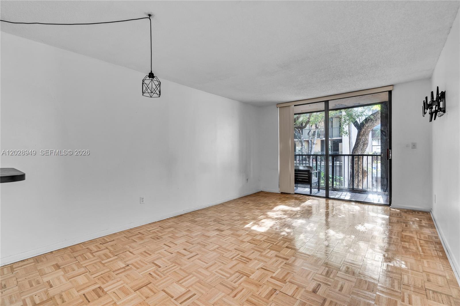 14501 N Kendall Dr # 212H