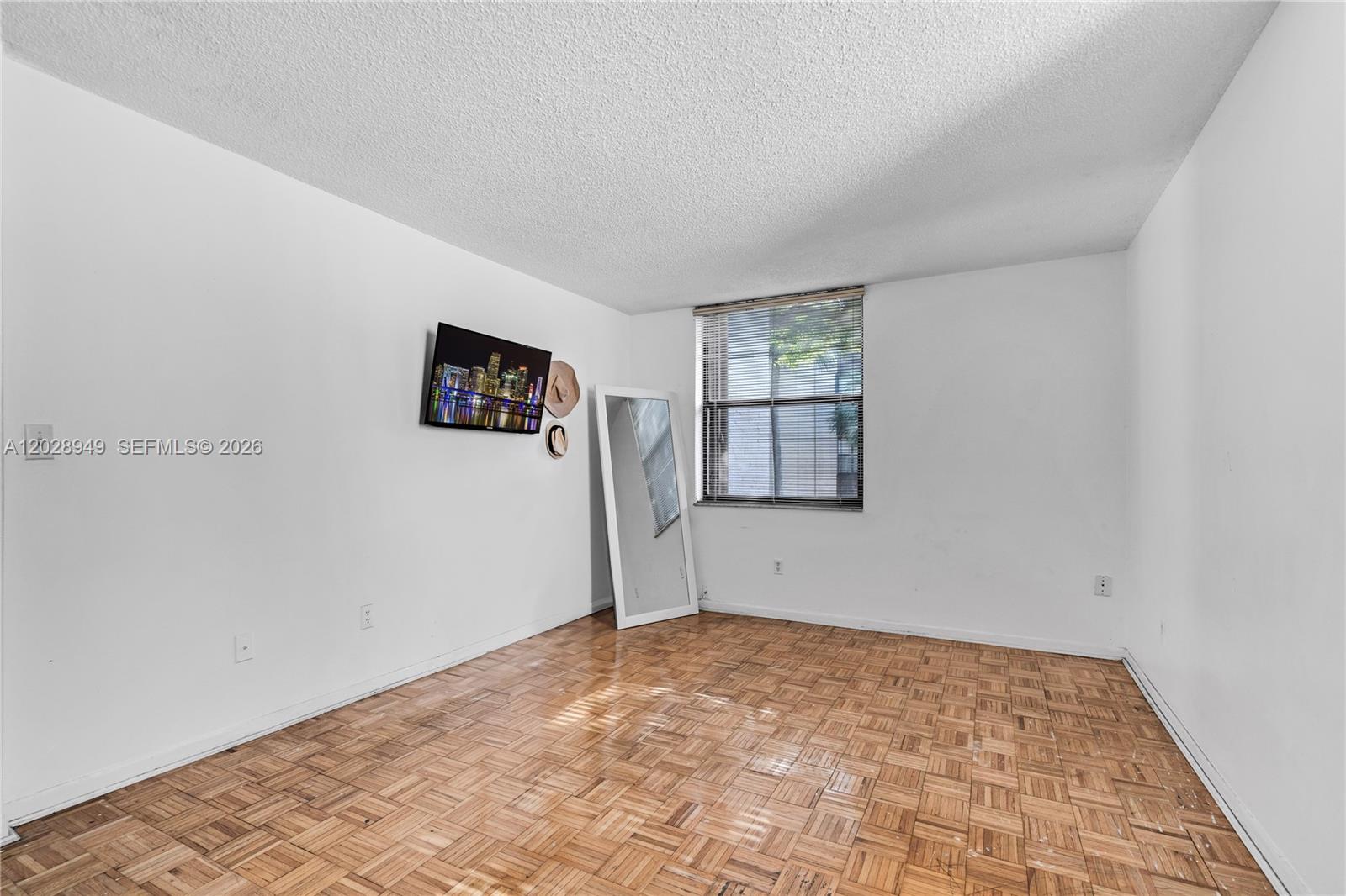 14501 N Kendall Dr # 212H