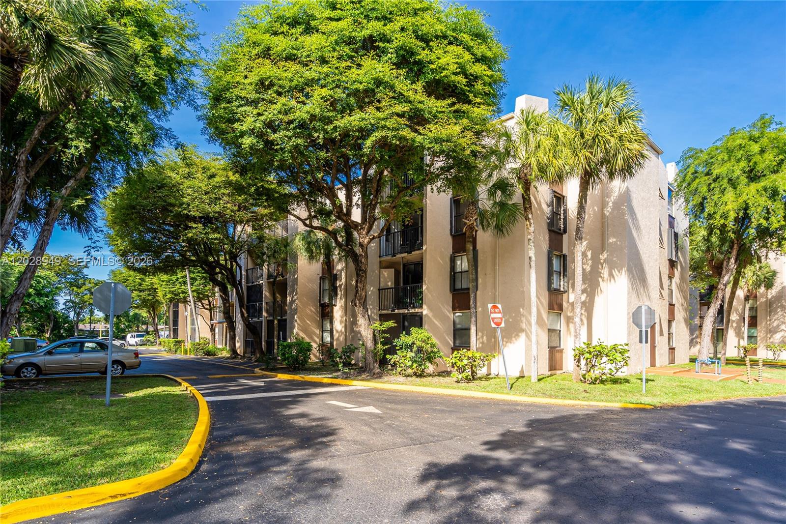 14501 N Kendall Dr # 212H