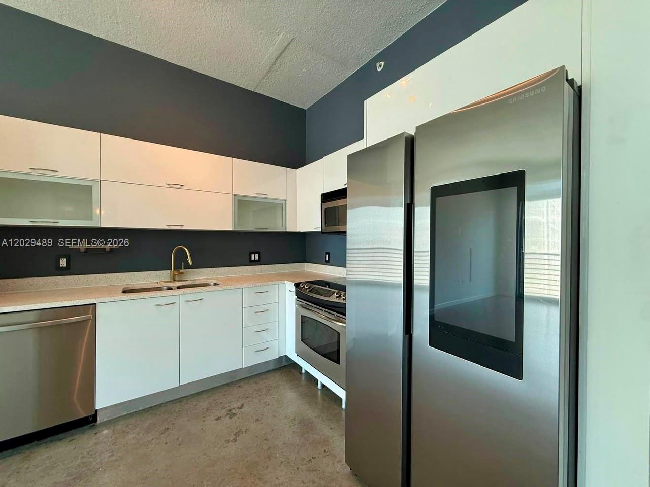 133 NE 2nd Ave # 1905