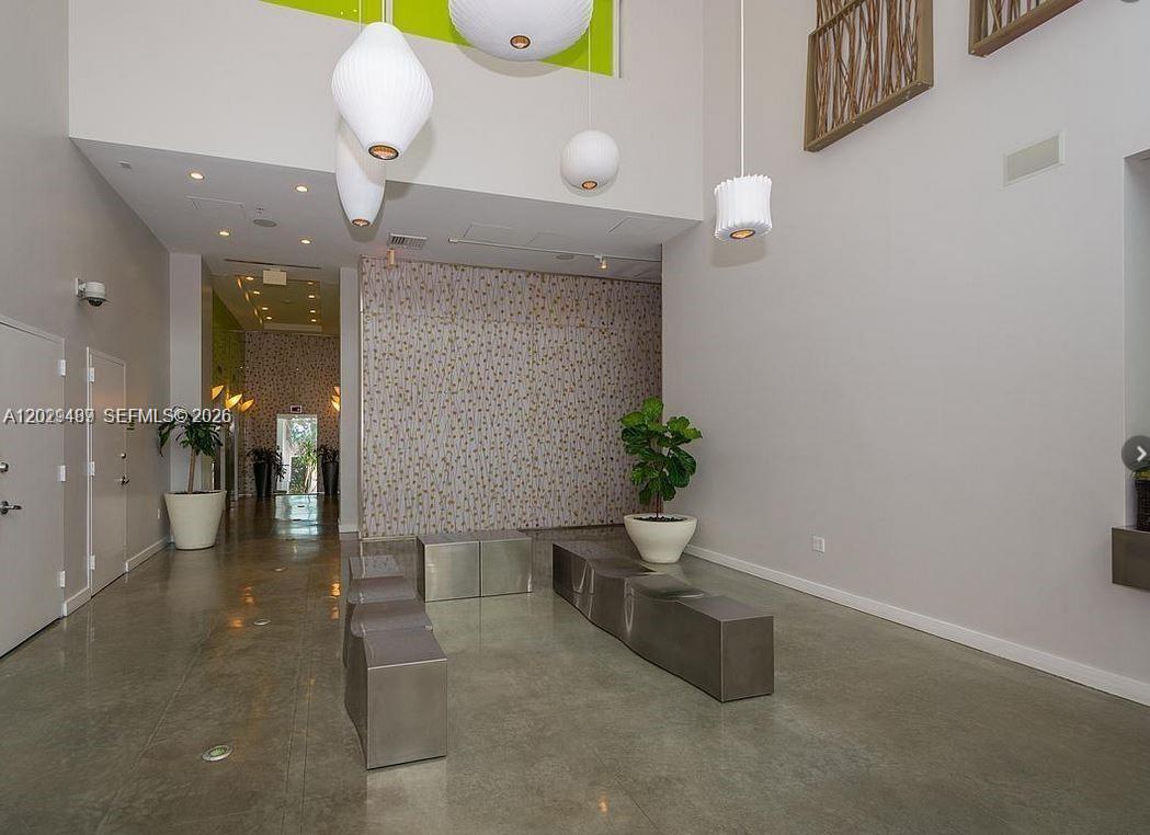 133 NE 2nd Ave # 1905