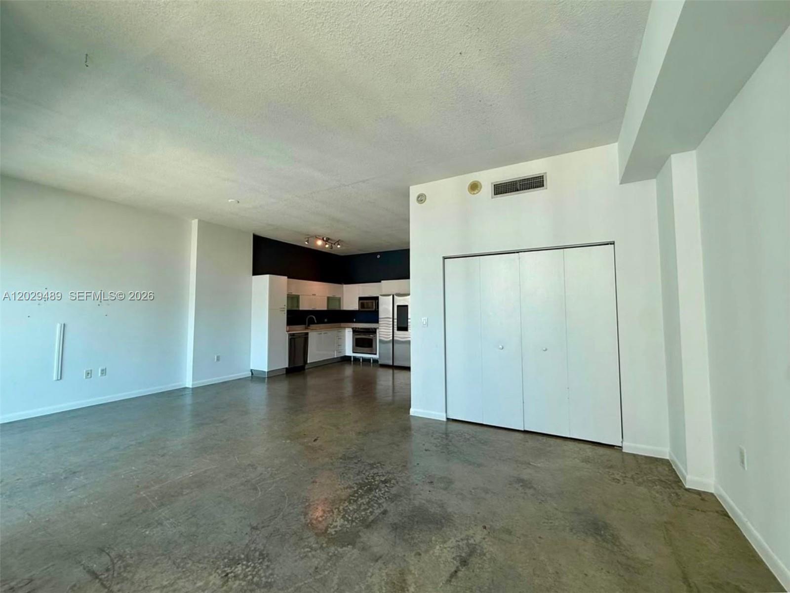 133 NE 2nd Ave # 1905
