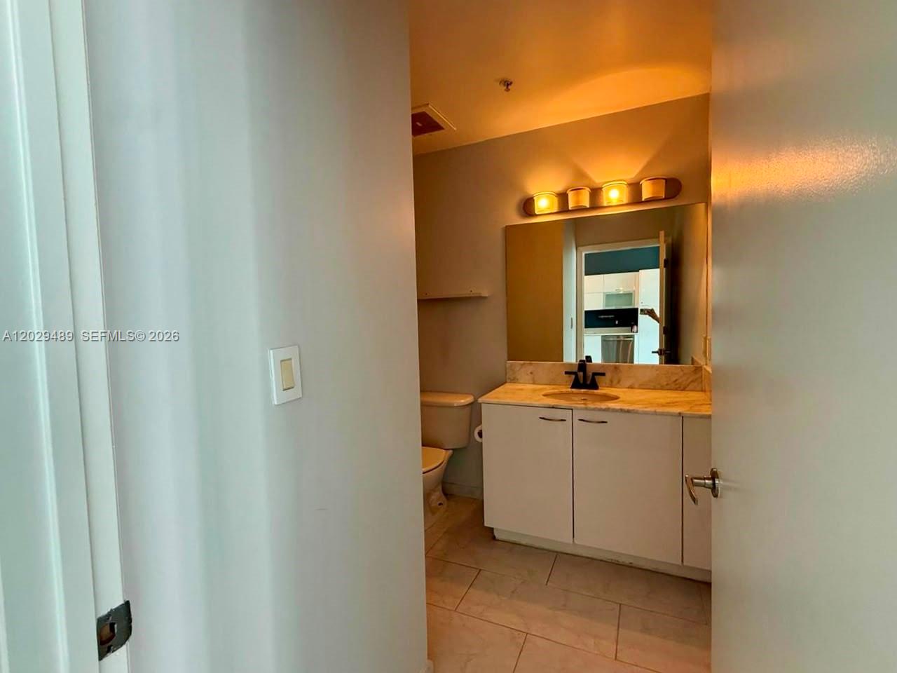 133 NE 2nd Ave # 1905
