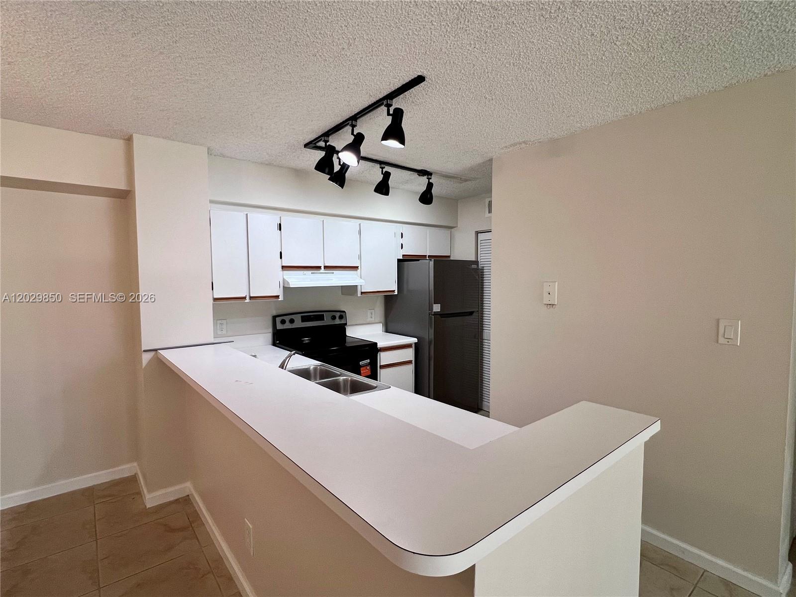 640 S Park Rd # 4 Unit: 14-4