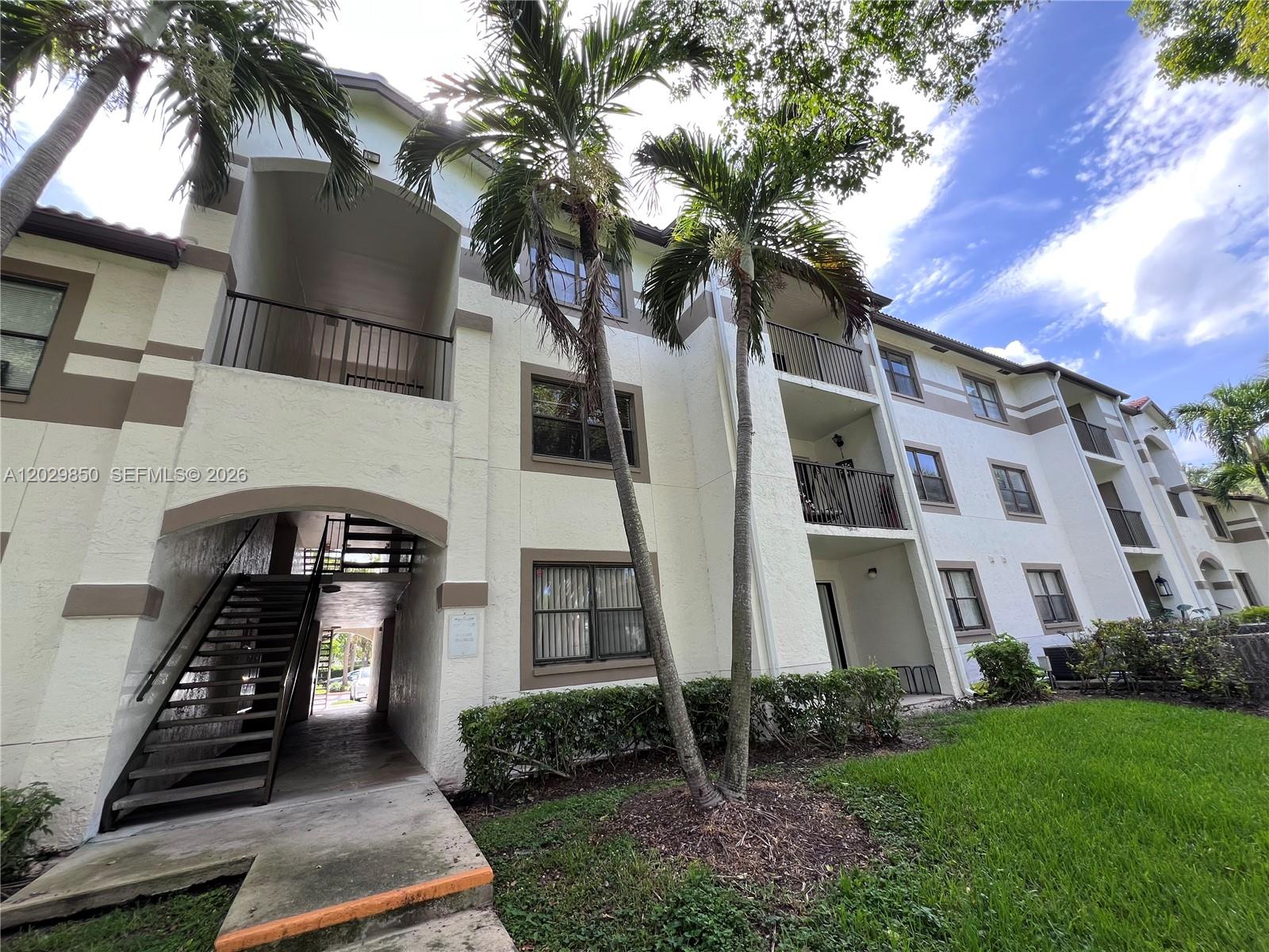 640 S Park Rd # 4 Unit: 14-4