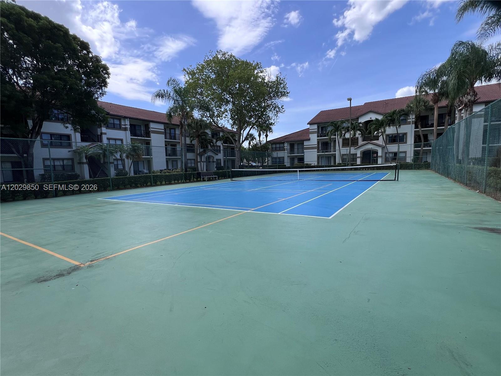 640 S Park Rd # 4 Unit: 14-4